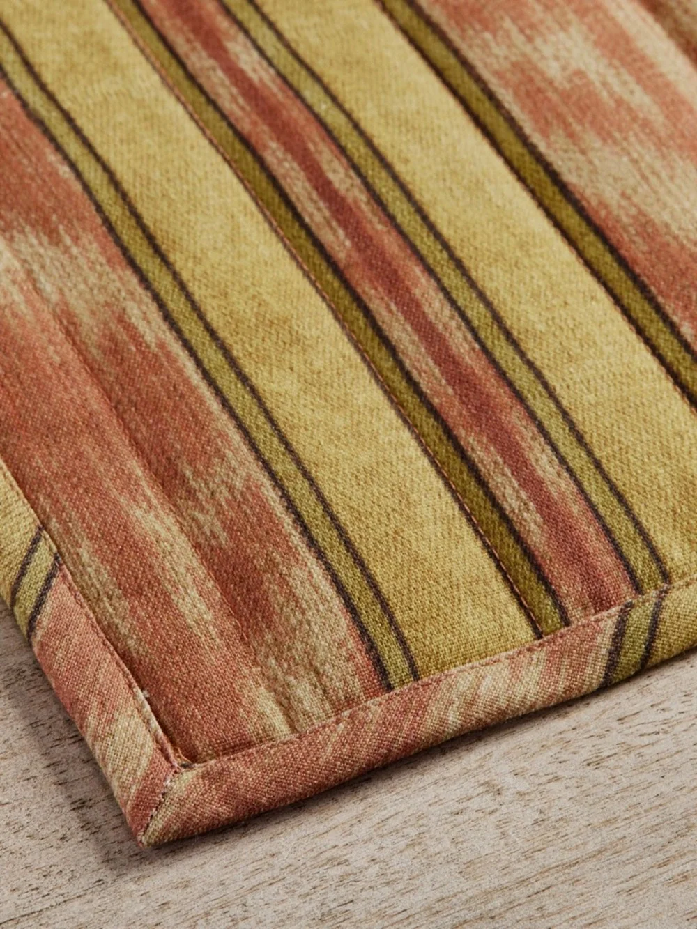 Pottery Barn Parker Stripe Ikat Quilted 4 Placemats + 4 Matching Napkins NWT